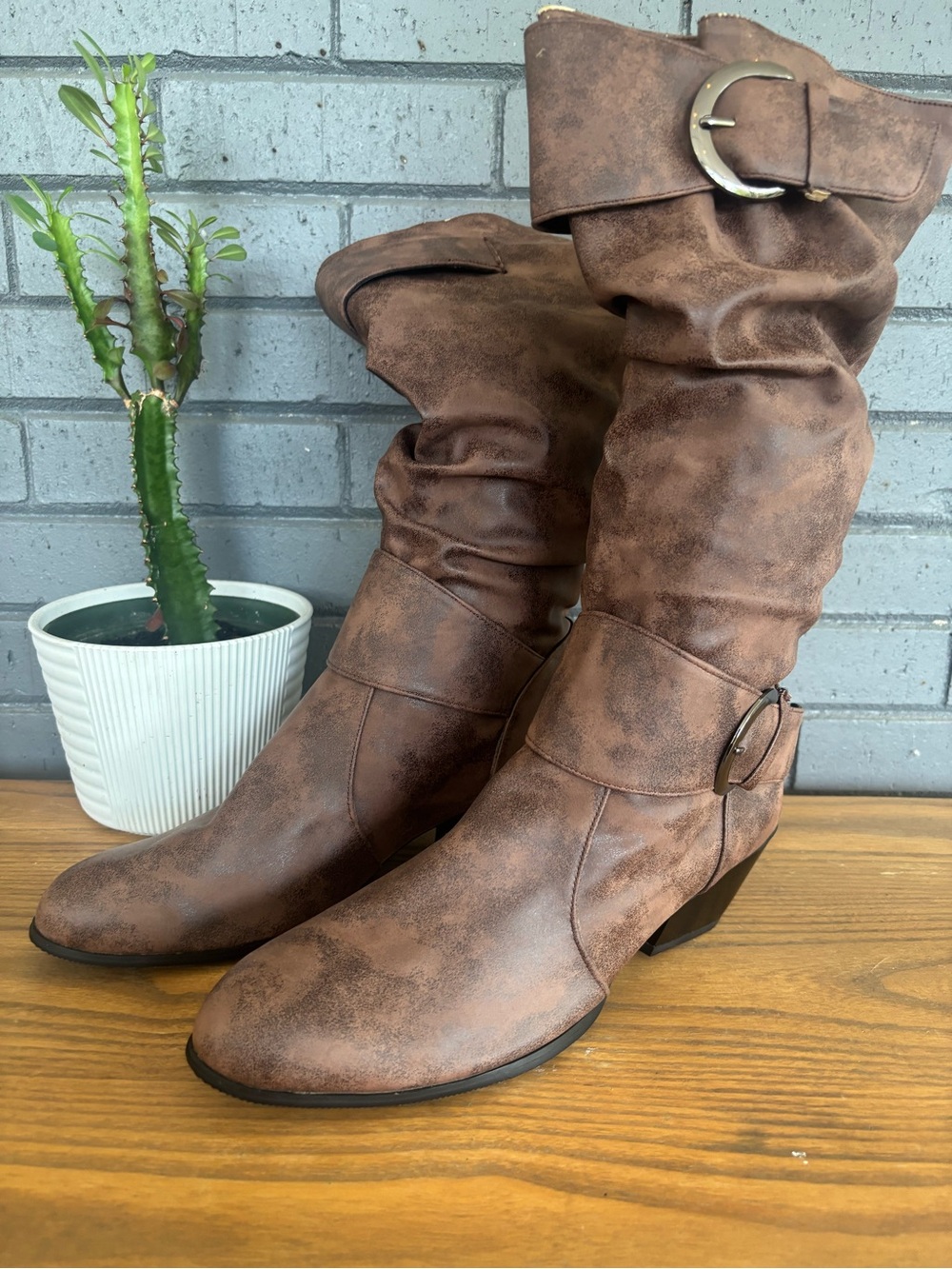 Women's Brown Slouchy Buckle Mid-Calf Boots 13.5 /48
